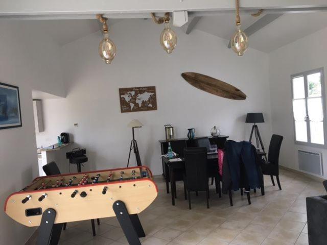 Gite Avec Piscine Privative L'Aiguillon-sur-Vie ภายนอก รูปภาพ